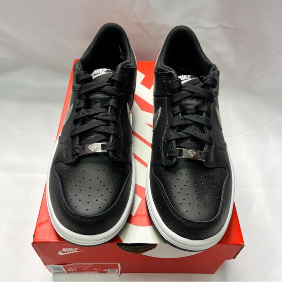 Nike Dunk Low GS 75th Anniversary Spurs Black and Chrome New Size 6.5Y / 8W - Picture 5 of 5